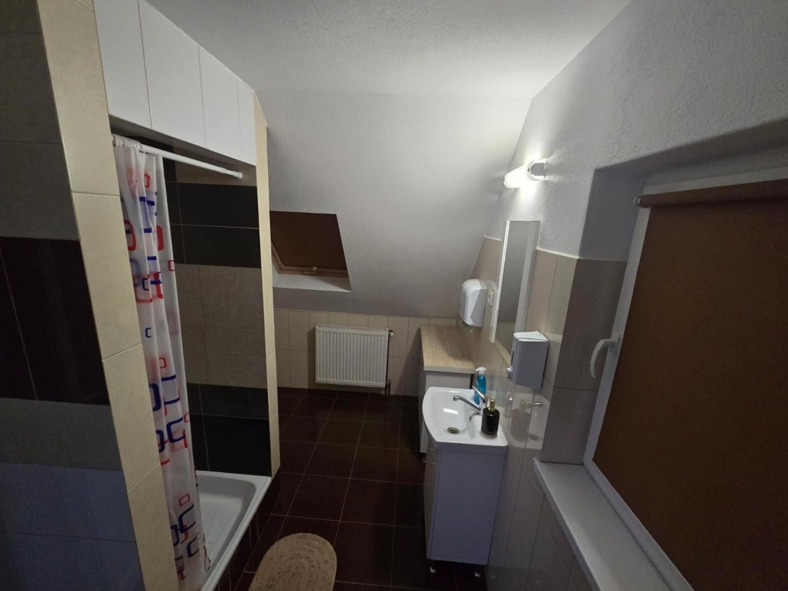 Antal Guesthouse Ghimeş-Făget Zewnętrze zdjęcie